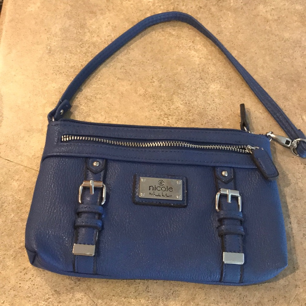 Blue wristlet purse